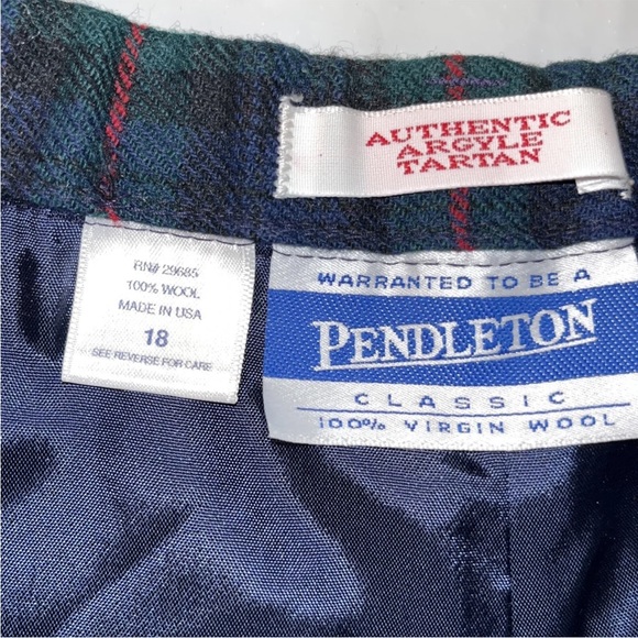90s Pendleton blue green PLAID pleated wool SHORTS, size 18 Lined Argyle Tartan - Picture 2 of 16